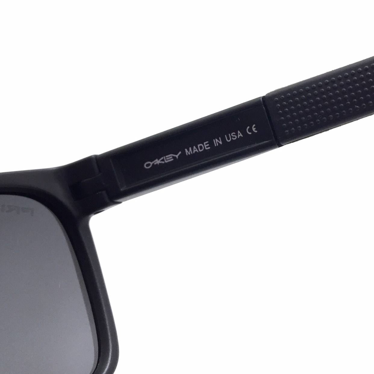 *نظارة شمسية للرجال من اوكلى OO9430*اسود