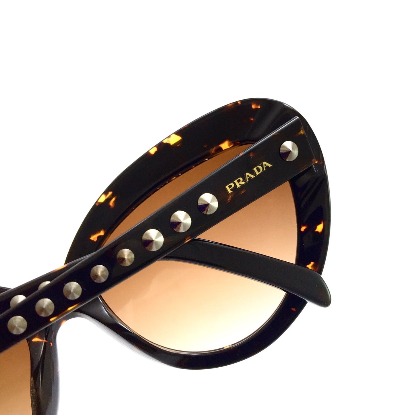 31QS نظارة شمسيه من برادا