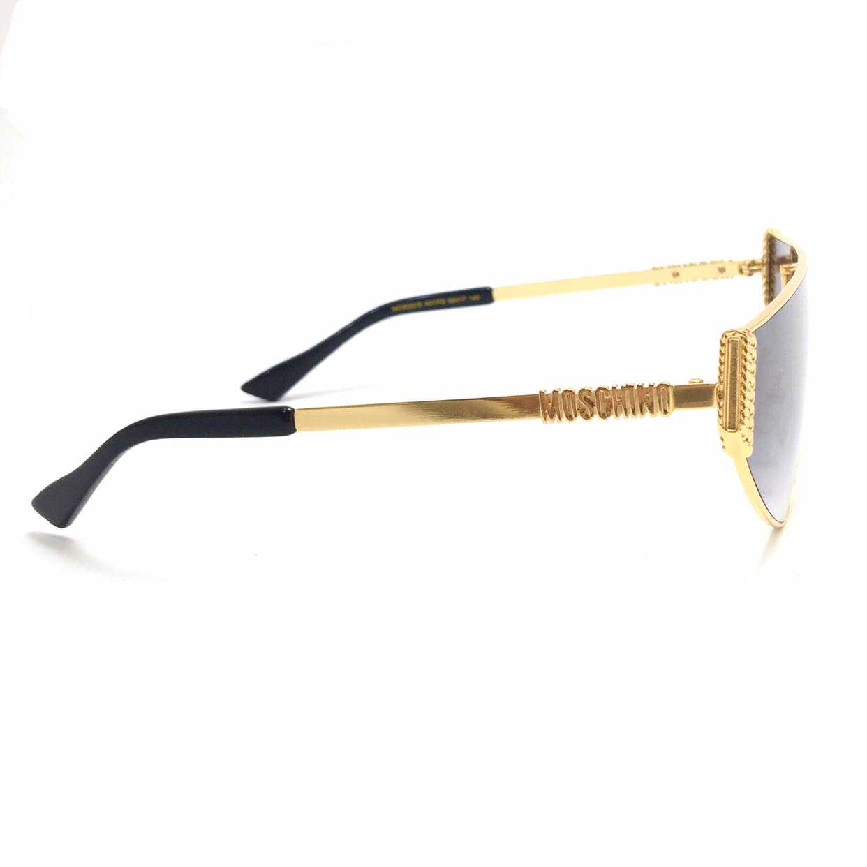 نظاره شمسية من موسكينو MOS022/S