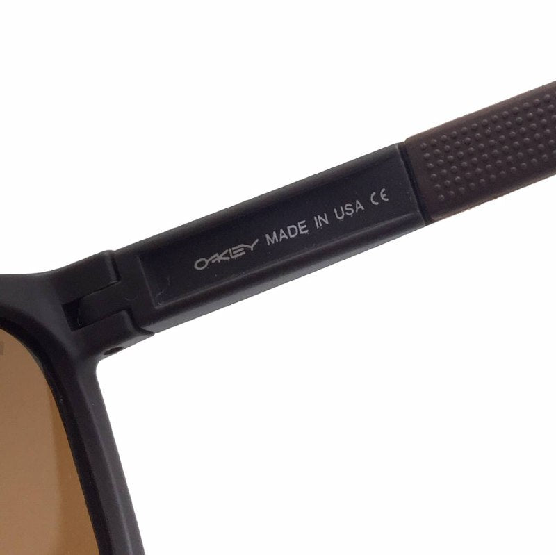 *نظارة شمسية  للرجال من اوكلى OO9430*بني