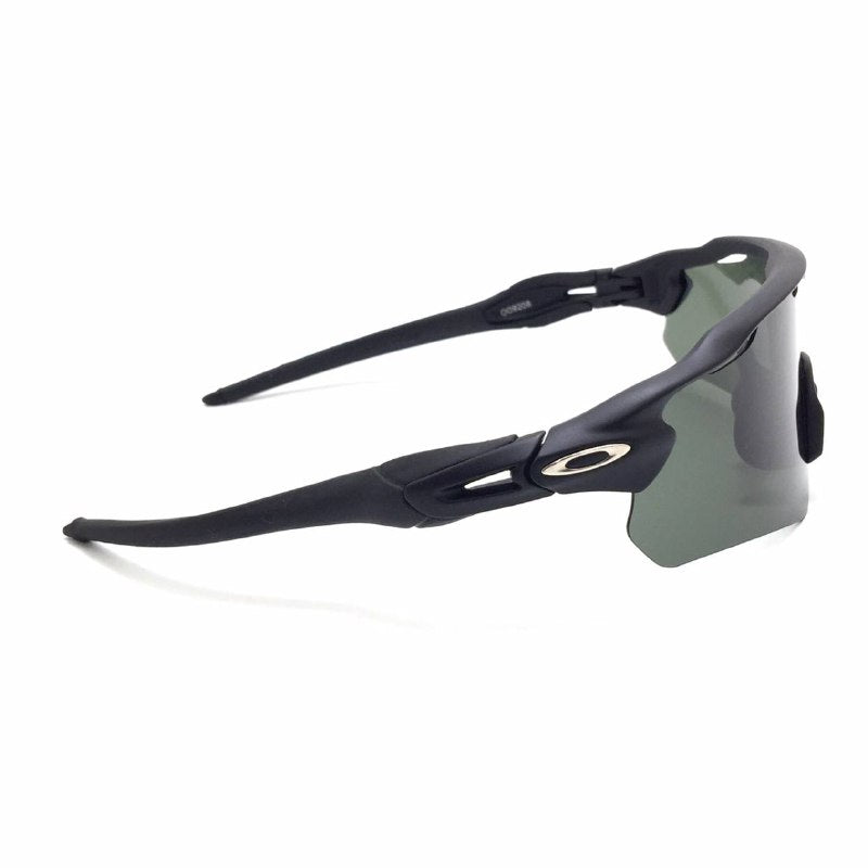 نظارة شمسيه من اوكلي OO9208*اسود*