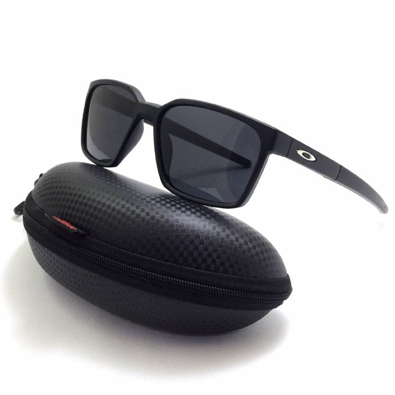 *نظارة شمسية  للرجال من اوكلى OO9430*اسود