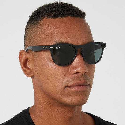 نظارة شمسيه من  راي بان  RB4471